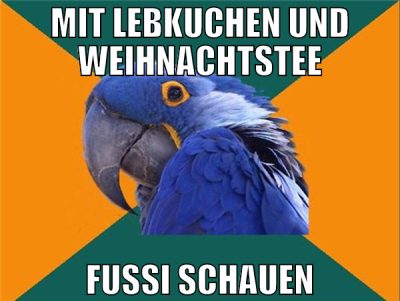mit lebkuchen und weihnachtstee fussi schauen