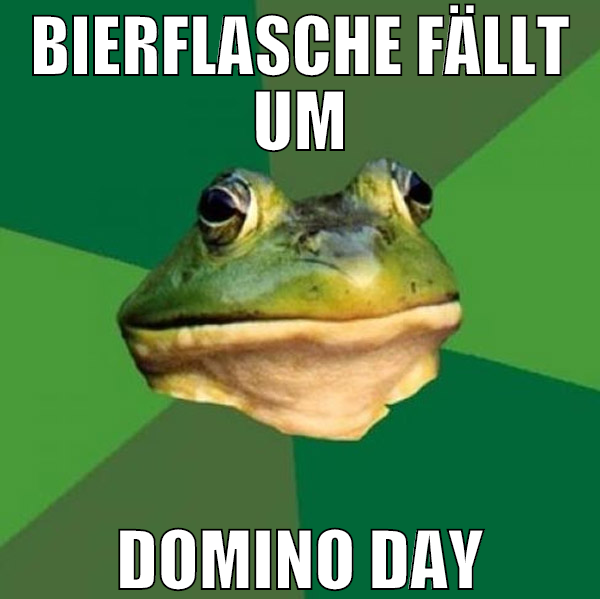 Bierflasche fällt um domino day