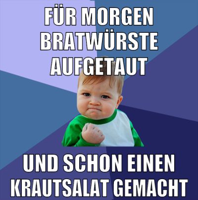 für morgen bratwürste aufgetaut und schon einen krautsalat gemacht