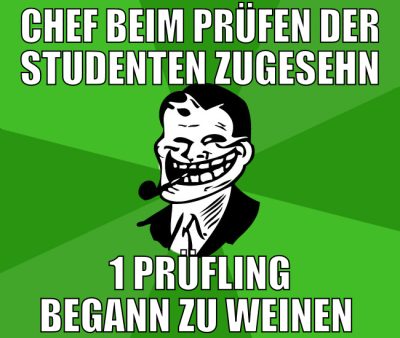 Chef beim prüfen der studenten zugesehn 1 prüfling