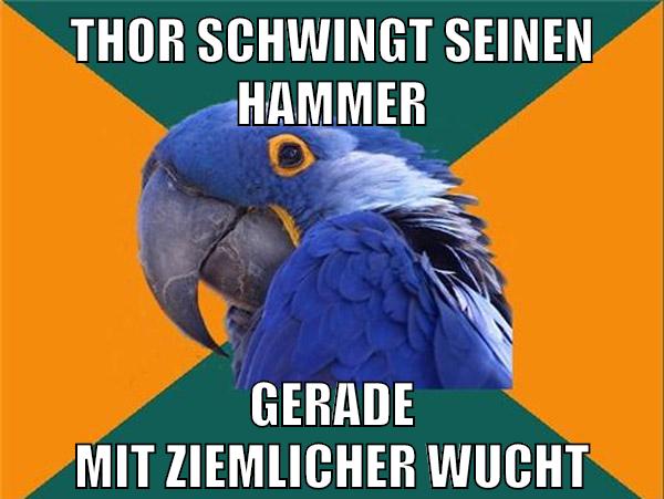 thor schwingt seinen hammer gerade mit ziemlicher wucht