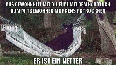 Aus gewohnheit mit die füße mit dem handtuch vom mitbewohner morgens abtrocknen er ist ein netter
