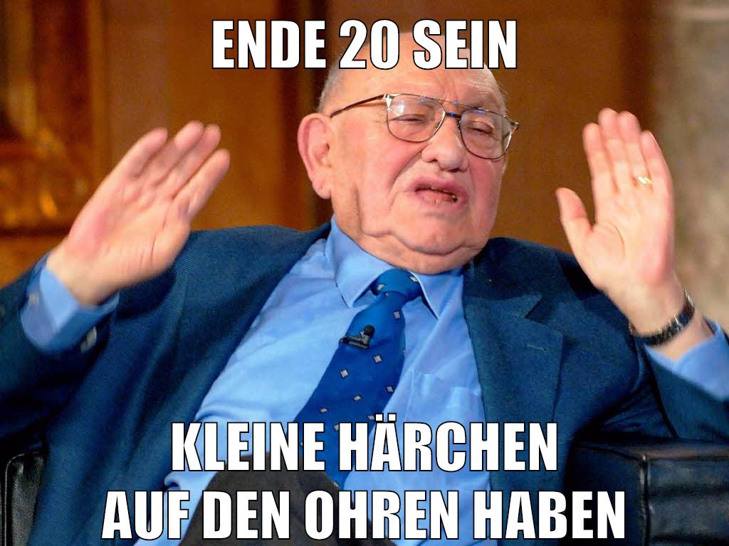 ENDE 20 SEIN KLEINE HÄRCHEN AUF DEN OHREN HABEN