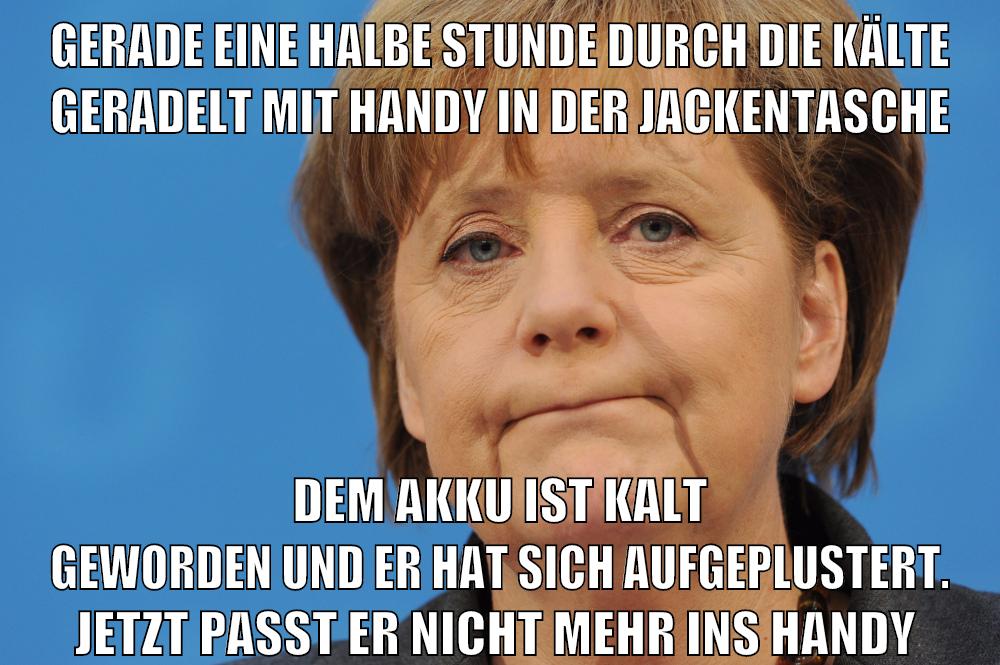 gerade eine halbe stunde durch die kälte geradelt mit handy in der jackentasche dem akku ist kalt geworden und er hat sich aufgeplustert. jetzt passt er nicht mehr ins handy