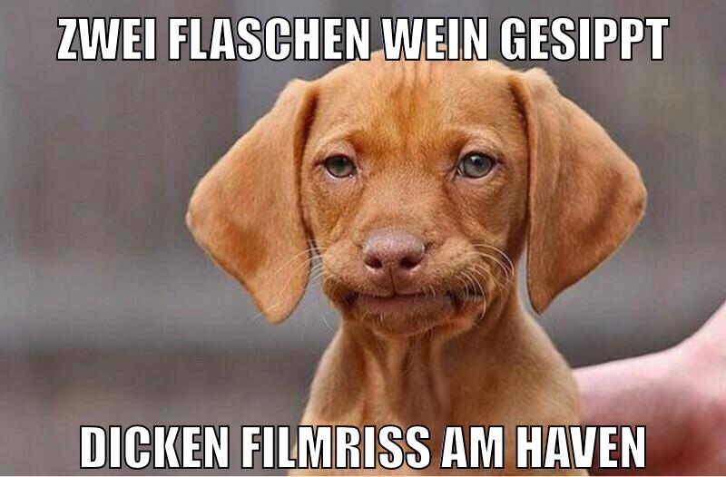 zwei Flaschen wein gesippt dicken Filmriss am haven