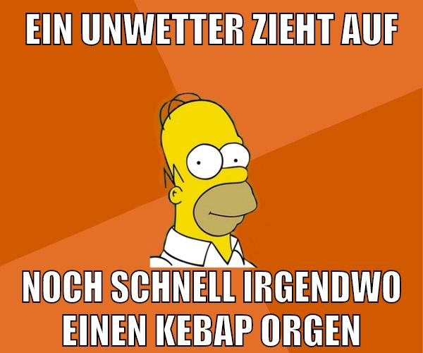 ein unwetter zieht auf noch schnell irgendwo einen kebap orgen