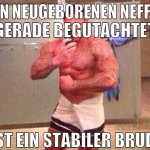 den neugeborenen neffen gerade begutachtet ist ein
