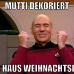 mutti dekoriert das haus weihnachtslich