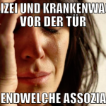 polizei und krankenwagen vor der tür irgendwelche 